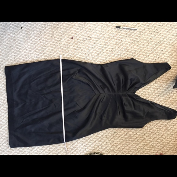 TAHARI Satin Sheath Sexy Work to Date Night Dress - Picture 5 of 5